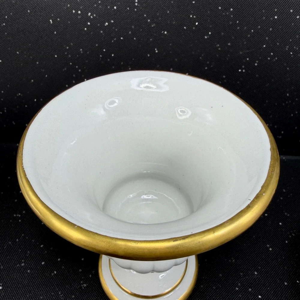 Mottahedeh Italy Porcelain Footed Urn Vase Bowl White Gold Trim Double Handle